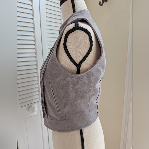BCBGMAXAZRIA Damien Moss Gray Faux Suede Vest, Small - Picture 4 of 9